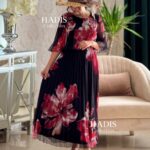 پیراهن گل قرمز